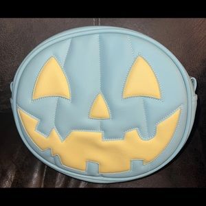 Love Pain and Stitches bag pastel New